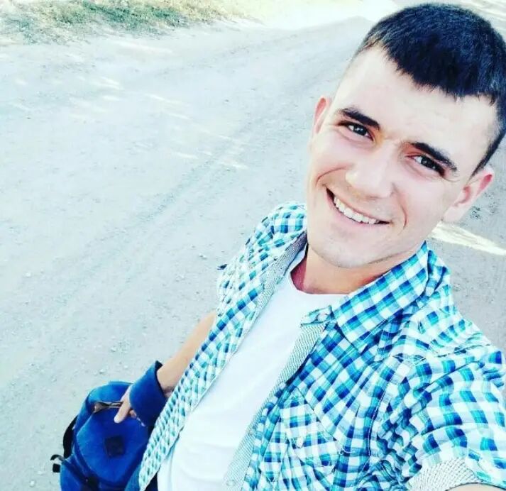  31148266  Ivan, 29 ,    