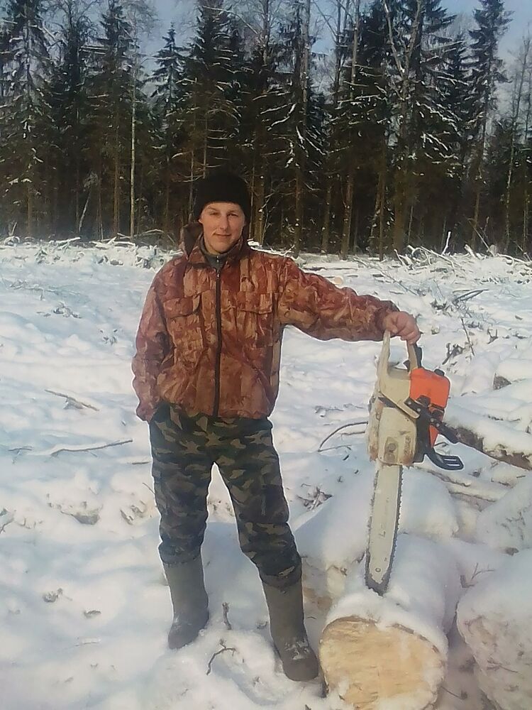  13850696  Aliksandar, 31 ,    