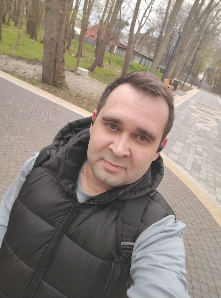  44470876  , 31 ,    