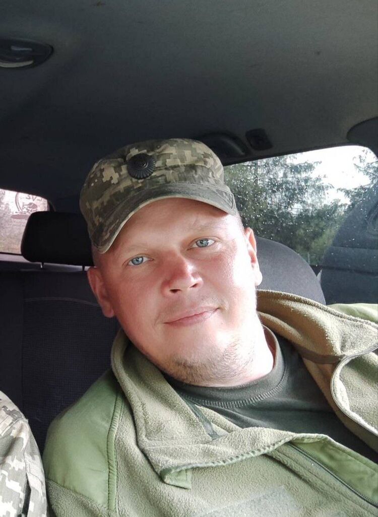  53138366  Benhill, 41 ,    