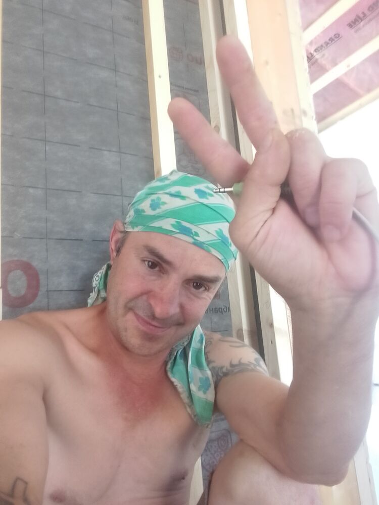  44668366  , 46 ,    