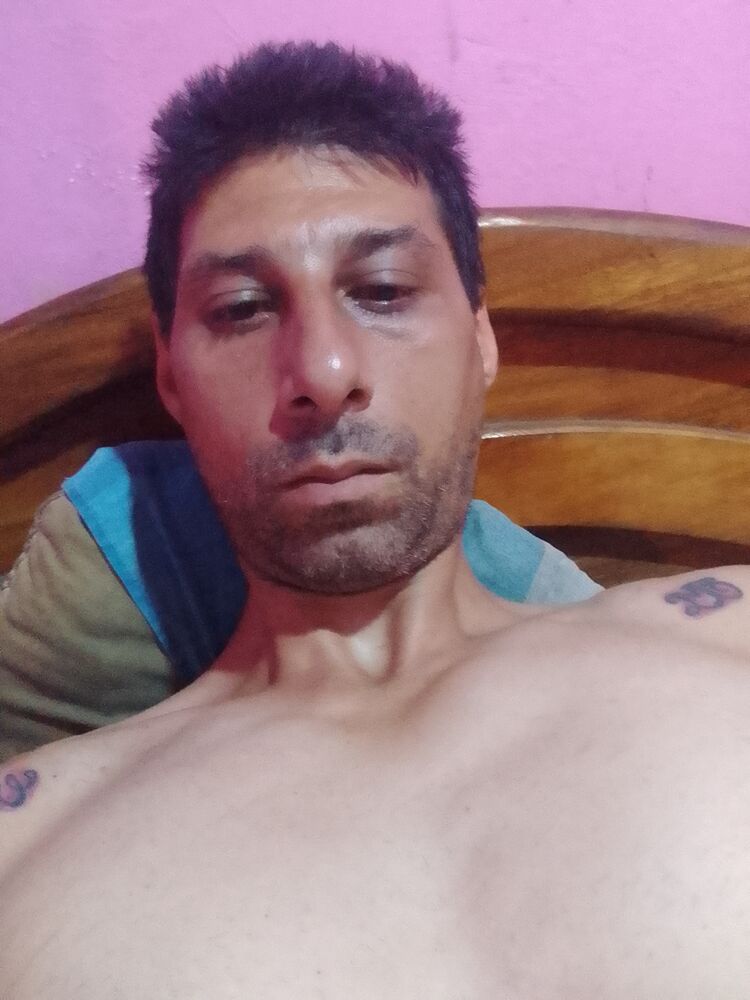 46216216  Jose, 39 ,    