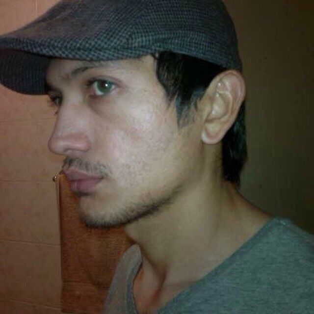  8900346  Zengin, 40 ,    