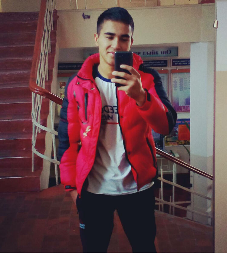  15626346  Arstan, 28 ,    -