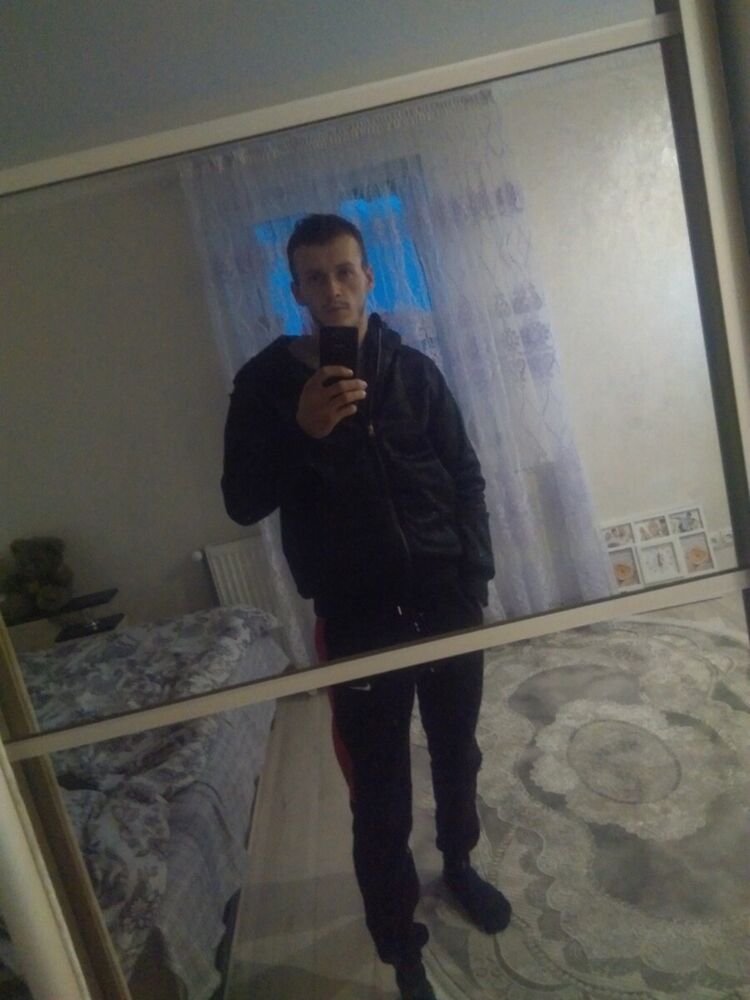  21256116  Vas, 32 ,    