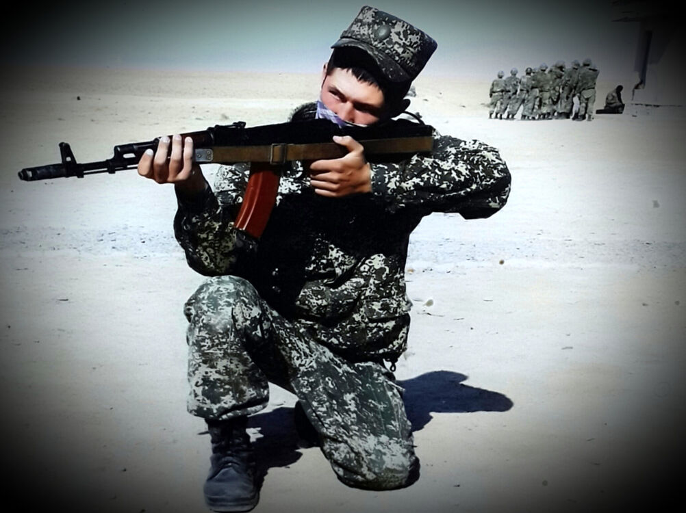  ,   Azik, 31 ,   