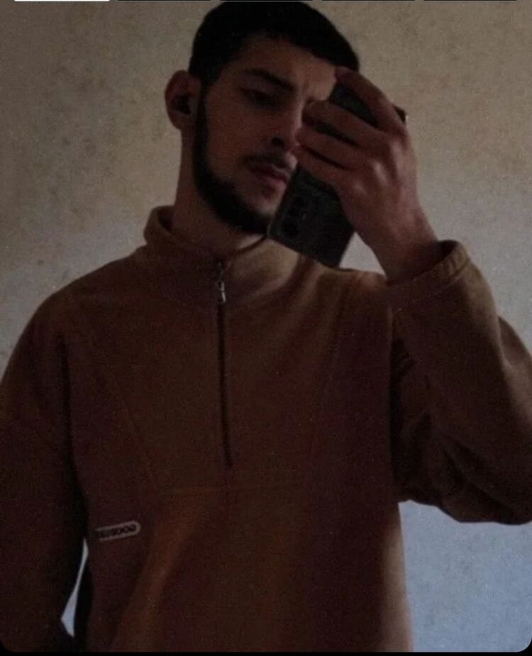  47893916  Nihad, 22 ,    