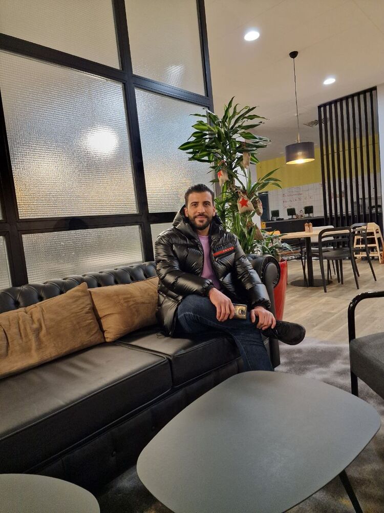  46718926  Ahmad, 30 ,    Nuernberg