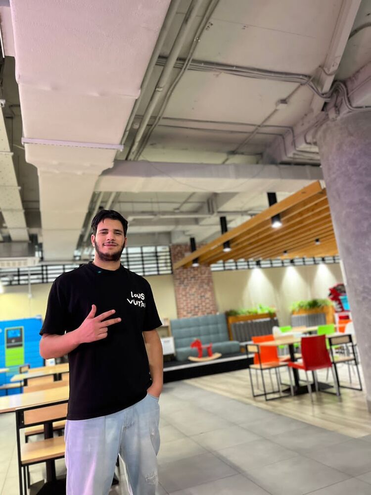  deleted,   Ayoub, 24 ,   ,   