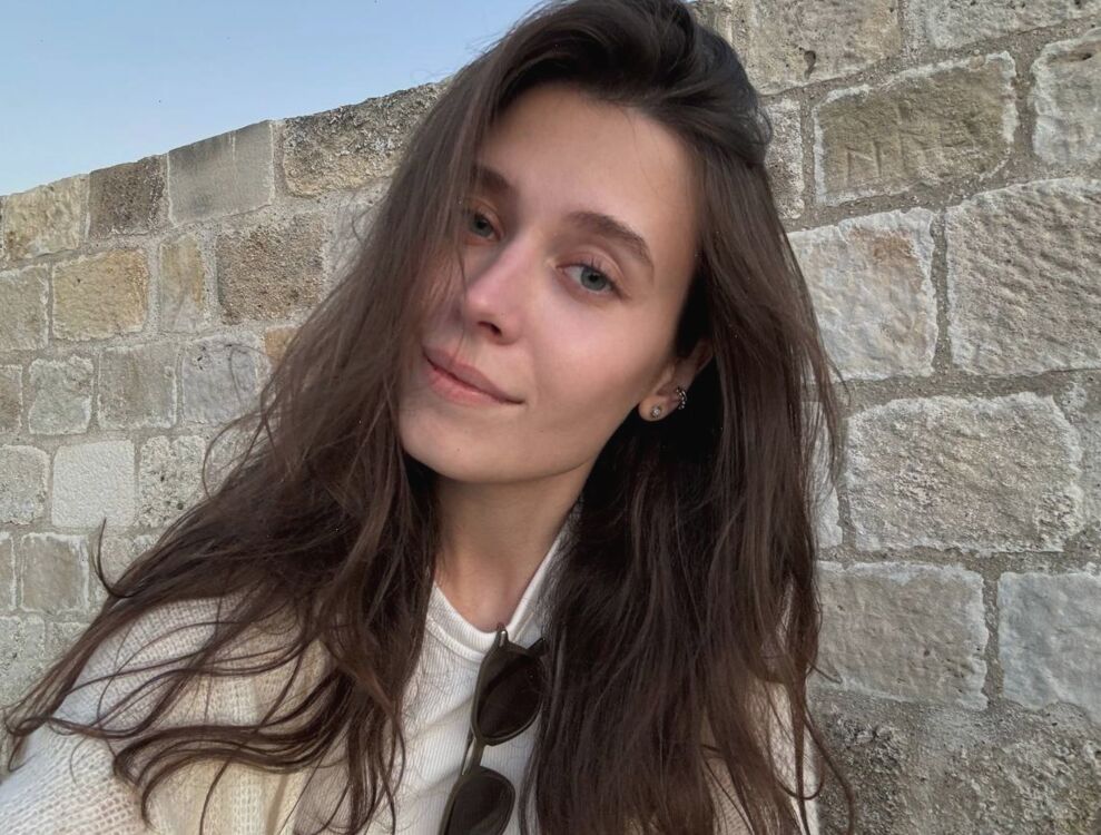  48835956  , 27 ,    