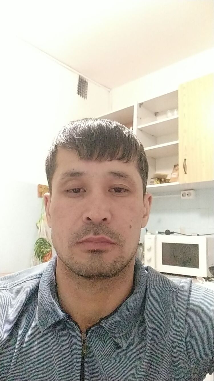  32435656  , 39 ,    