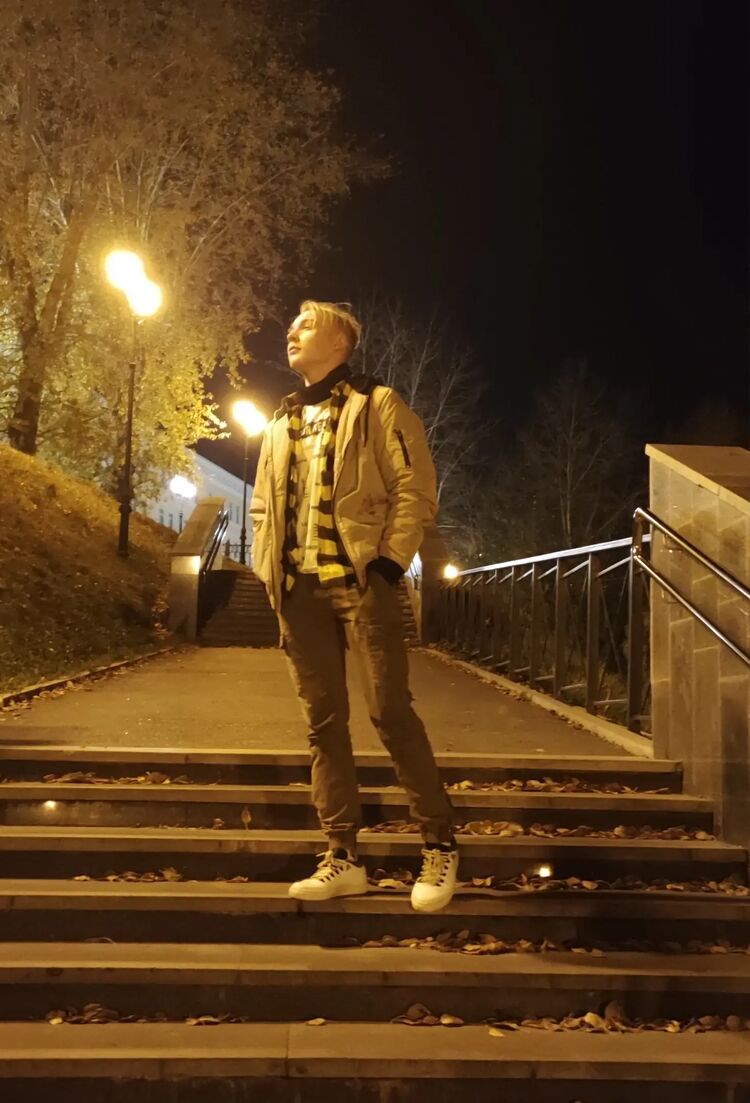  36589186  Vlad, 23 ,    