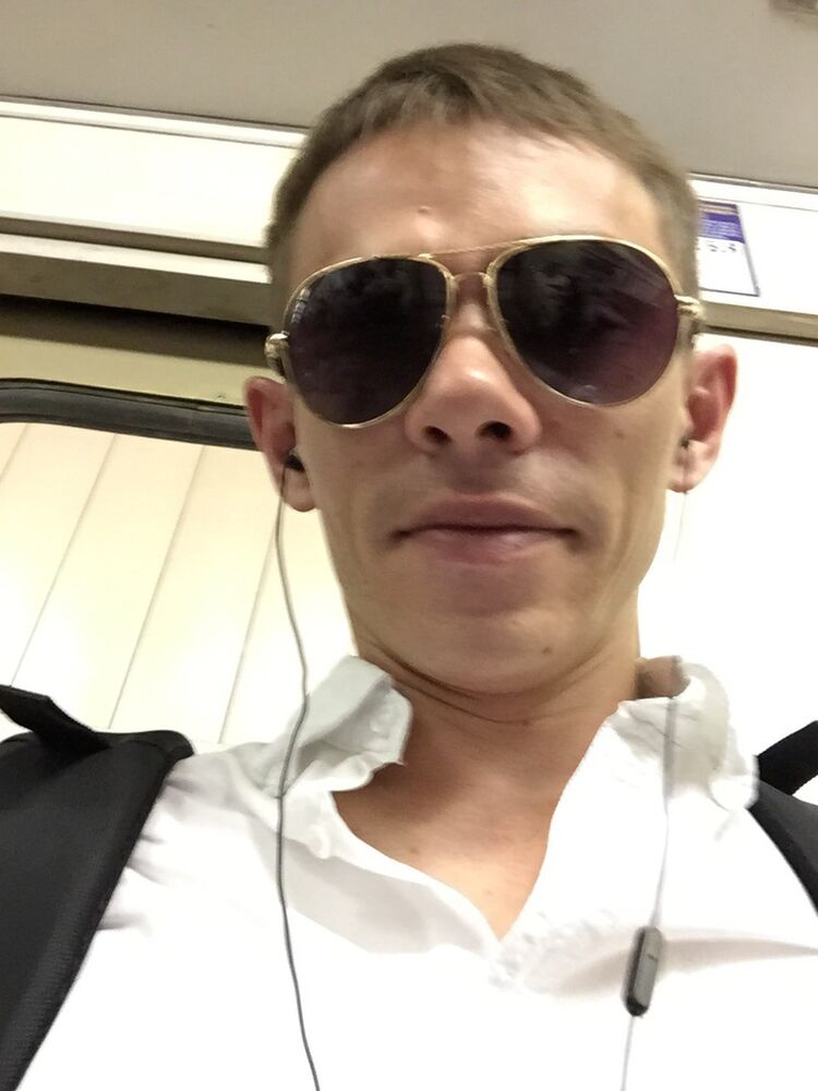  ,   Denis, 38 ,   ,   , c 