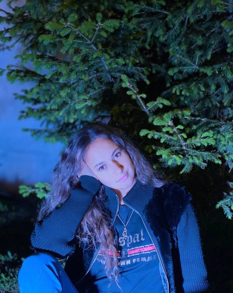  -,   , 24 ,   ,   