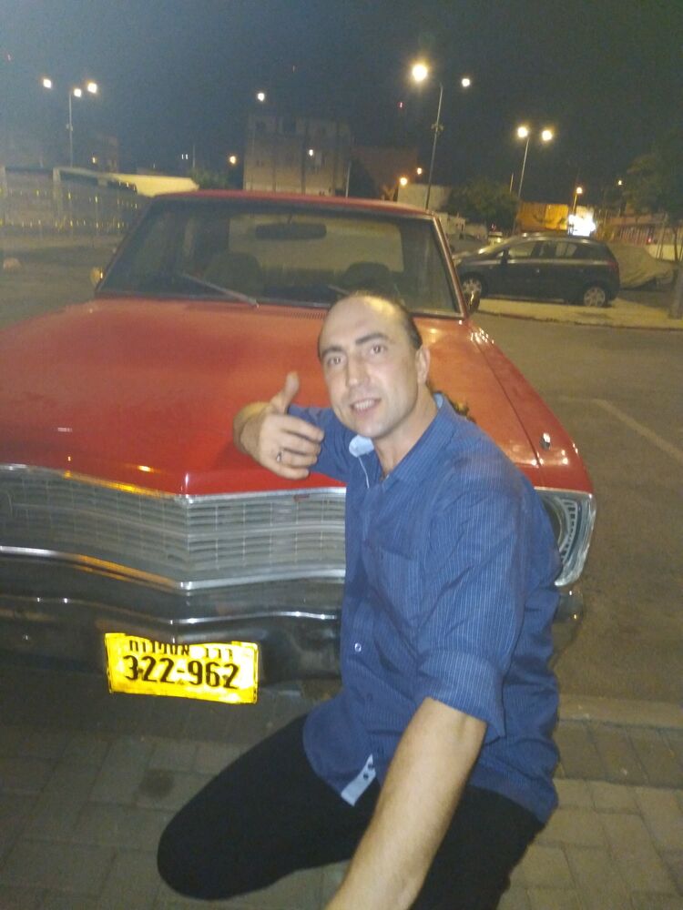  Tel Aviv-Yafo,   Dmitry, 40 ,     , c , 