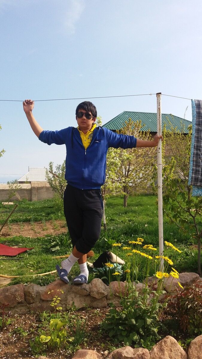  13057866  Izat, 33 ,    -