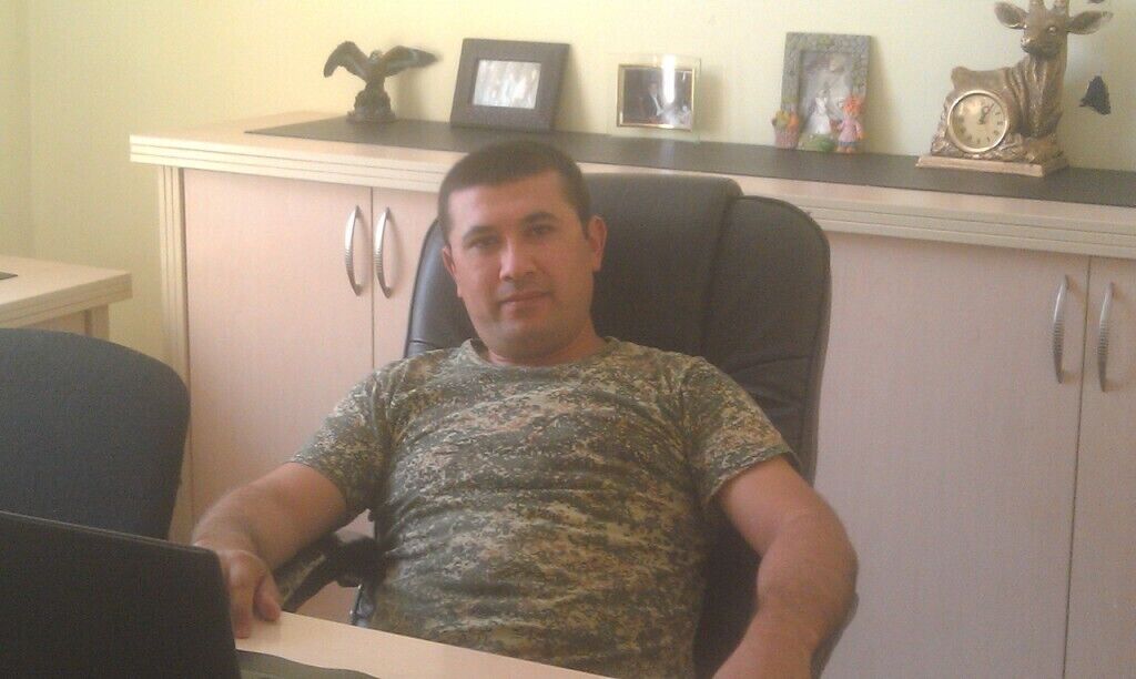  25987116  Muzaffar, 41 ,    
