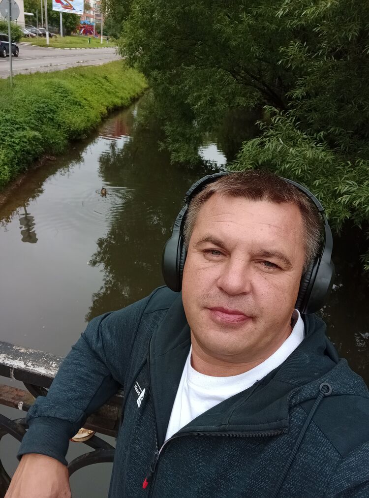  28567666  Sergey, 44 ,    