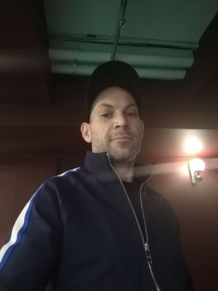  33479446  , 38 ,    