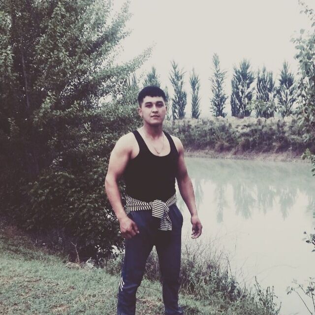  34245216  Ilhomjon, 26 ,    