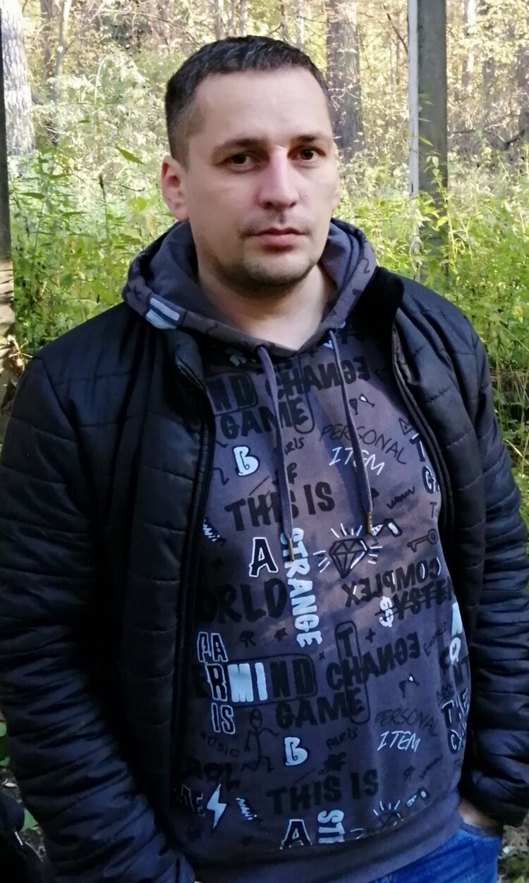  29531466  Igor, 41 ,    