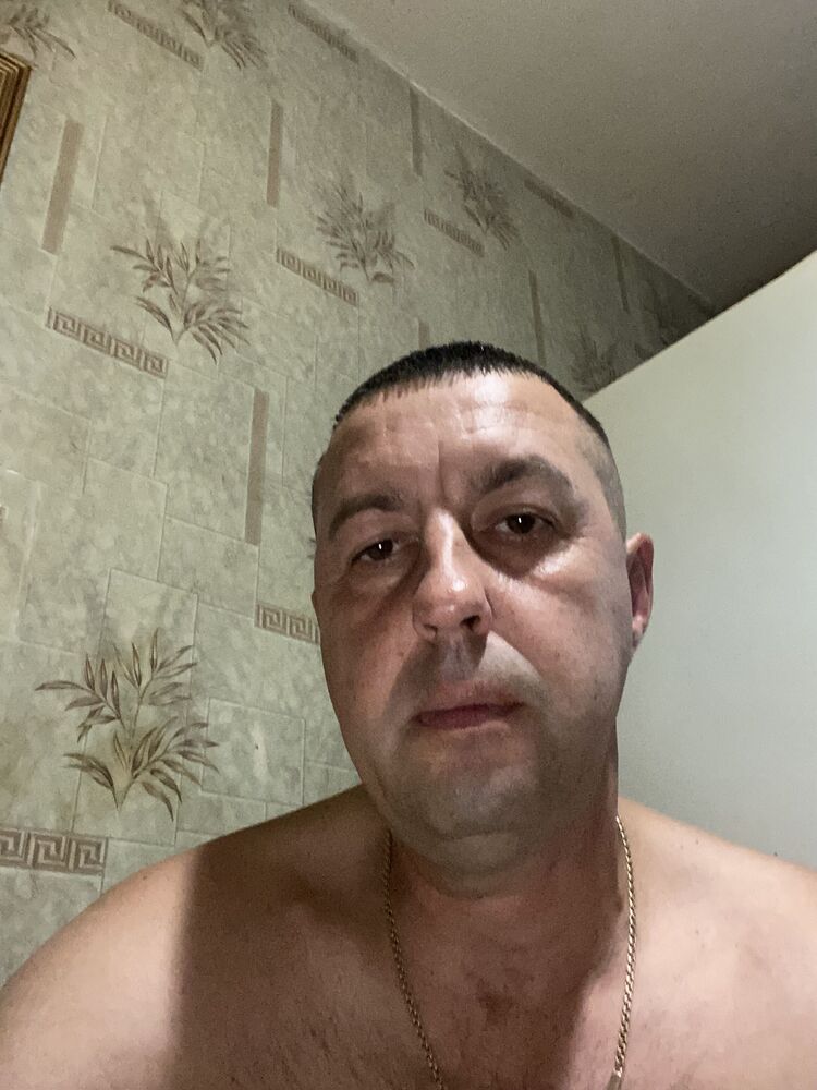  53307656  , 39 ,    