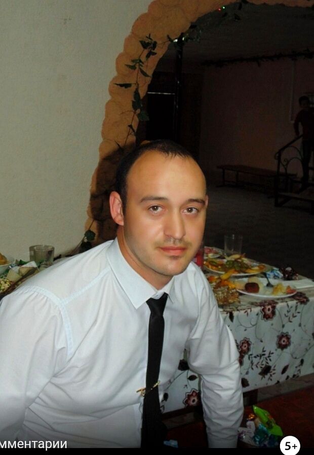  ,   Michail, 37 ,   ,   