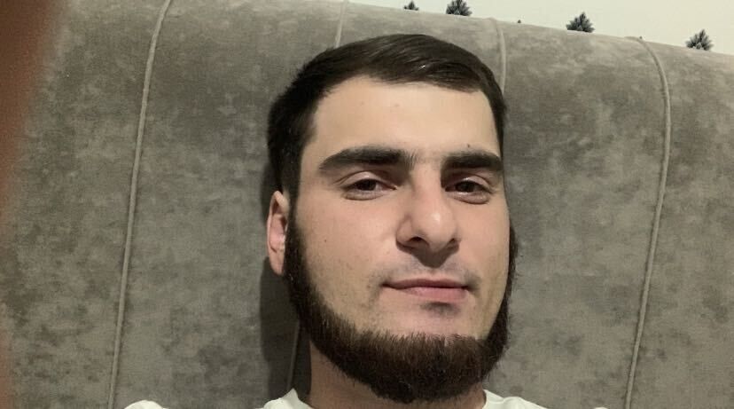  46803056  , 24 ,    