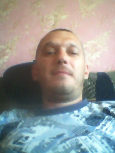  7805946  Vlad, 44 ,    