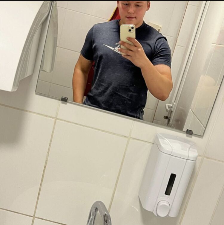 ���� 37223236 ����� �����, 22 ����, ���� ���������� � �������������