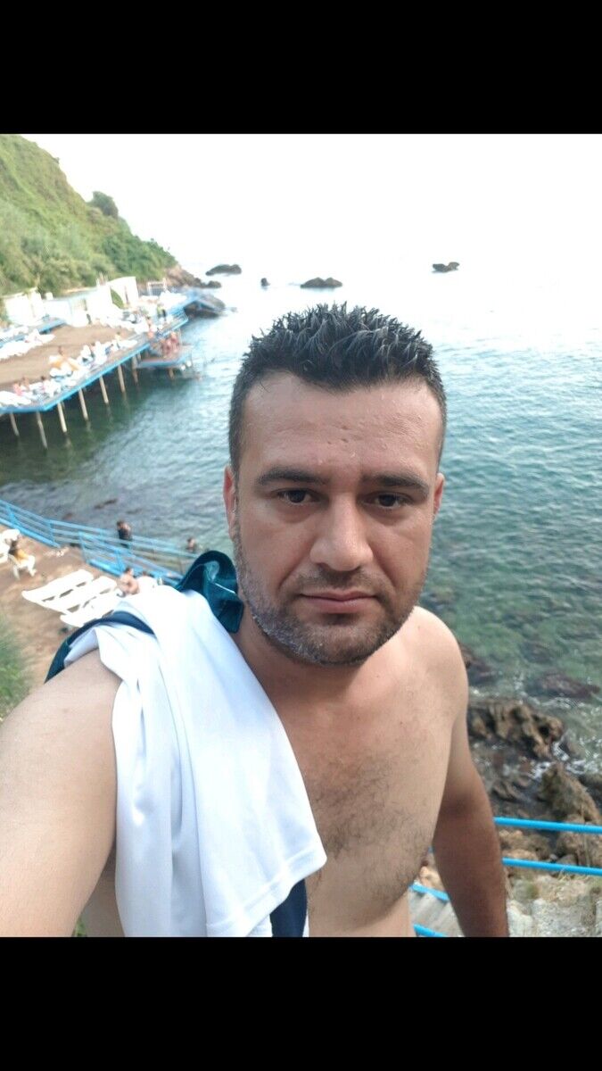  20626796  Volkan, 43 ,    