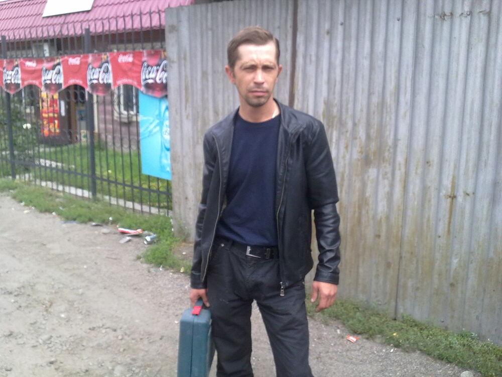  6126276  Anton, 45 ,    