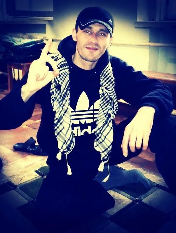  18946736  Sabir, 40 ,    