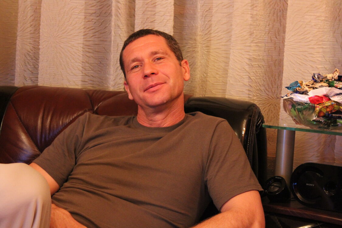  46605546  Vadym, 45 ,    