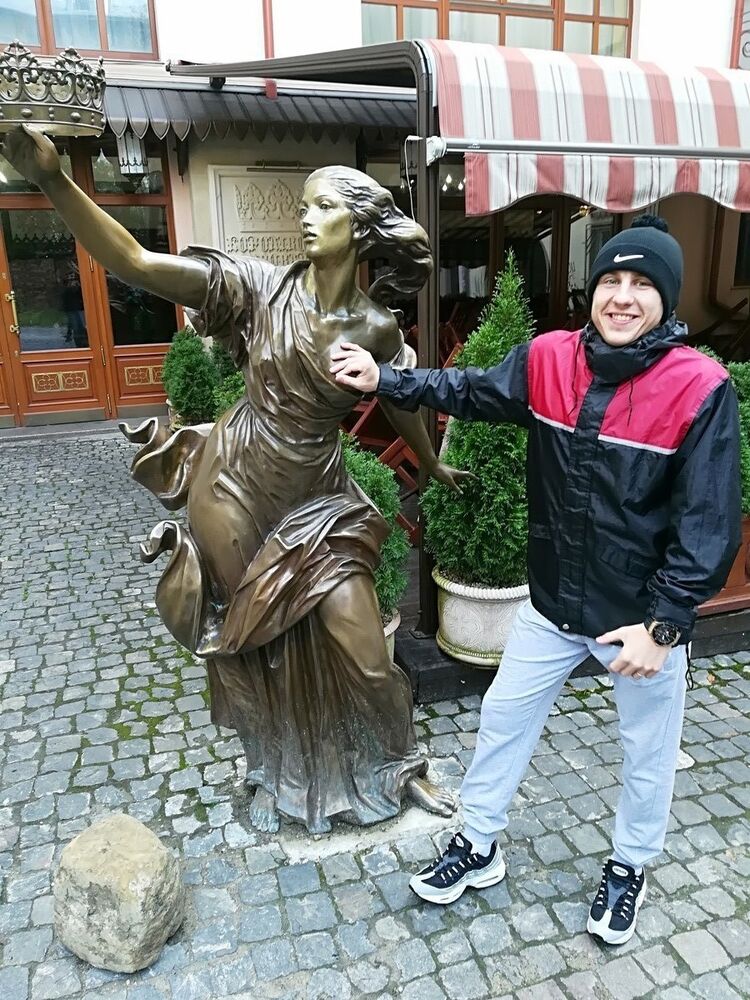 ���� 18243096 ������� �����, 32 ����, ���� ���������� � ������