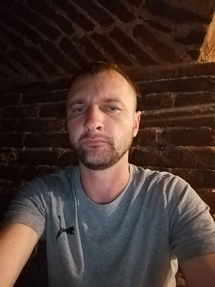  53768246  Mark, 36 ,    