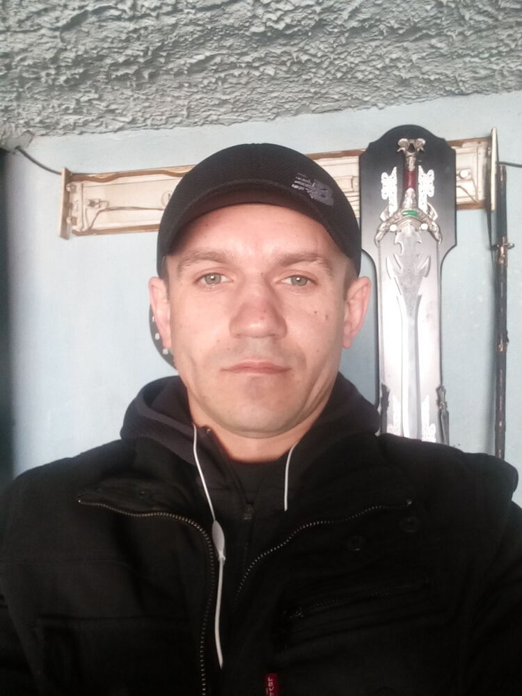  9075856  , 44 ,    
