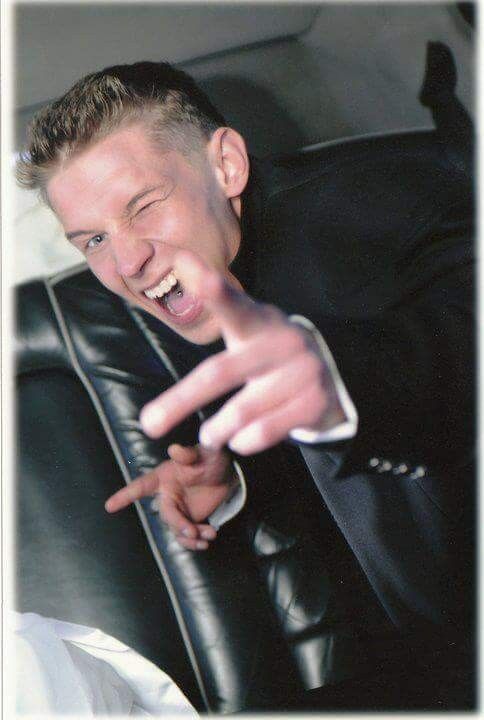  8737186  Roman, 39 ,    