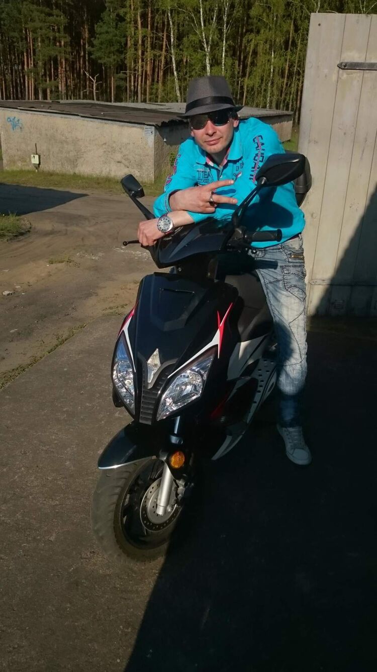  ,   Eduard, 41 ,   ,   , c , 