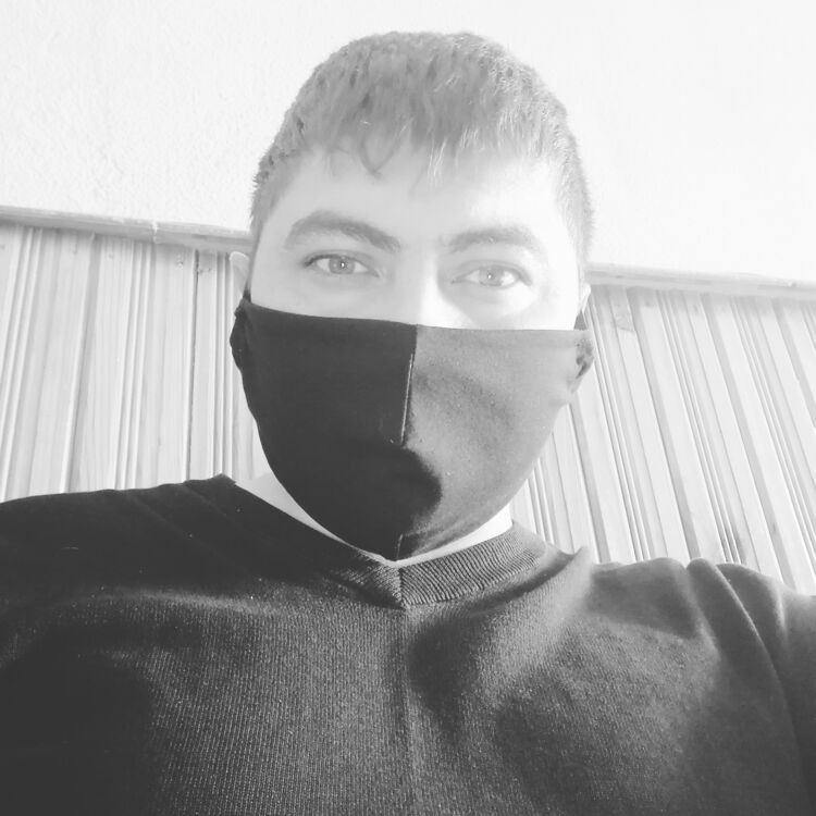  ,   Leo, 33 ,   ,   