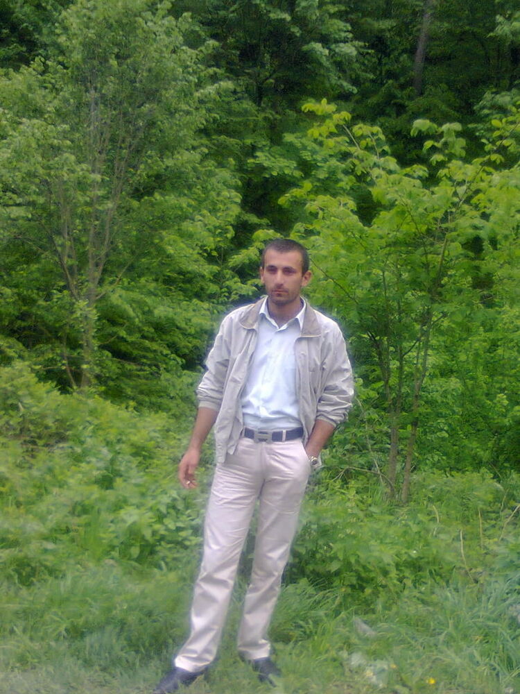  18546866  MIQAYEL, 37 ,    