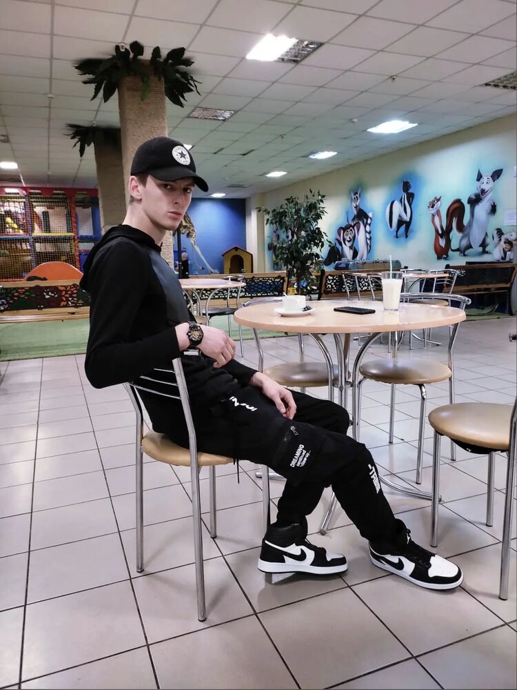  51404166  Kirill, 26 ,    