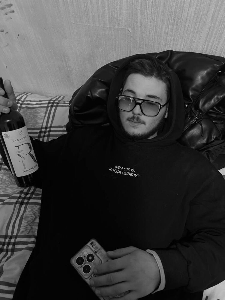 ���� 48987736 ����� ��������, 21 ���, ���� ���������� � �������-��-����