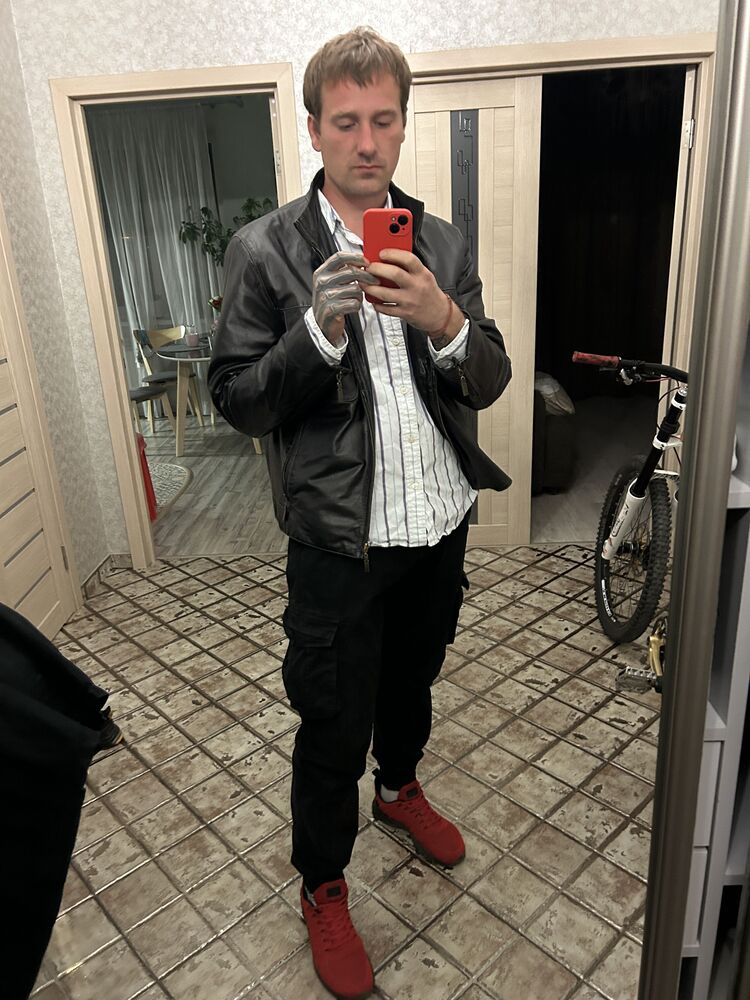  52220836  , 33 ,    