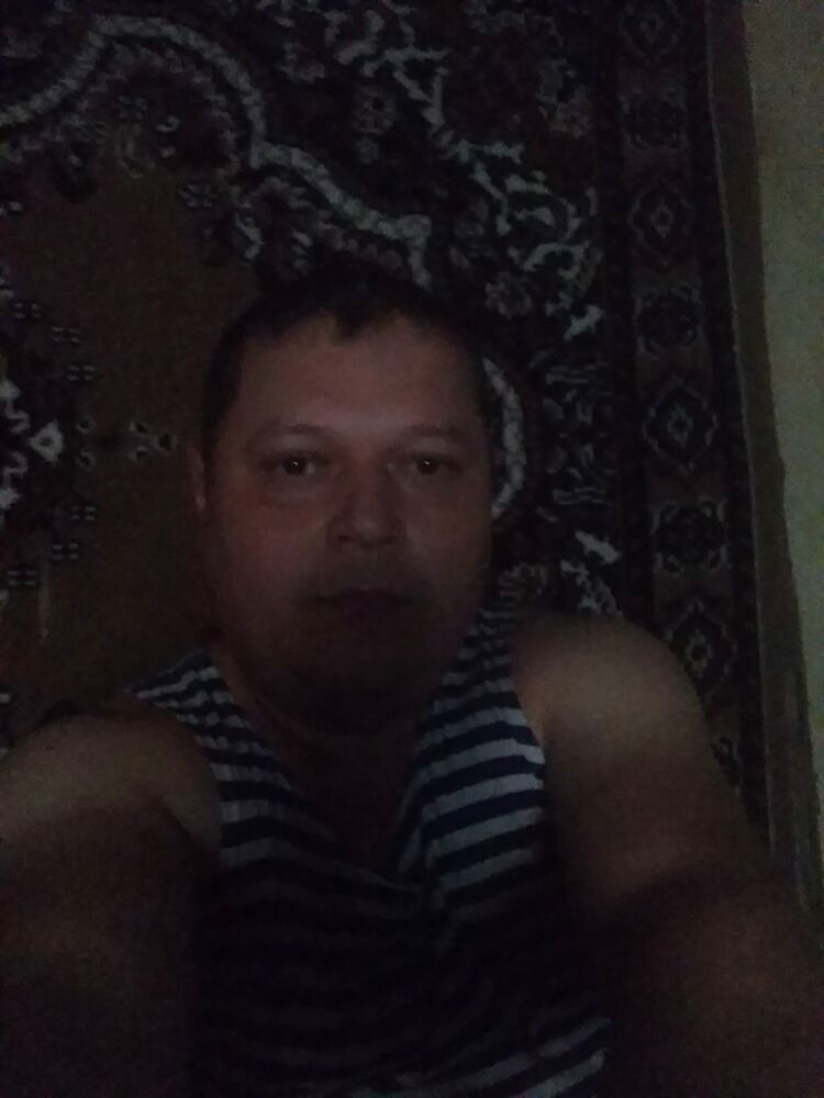  51122016  Alex, 44 ,    