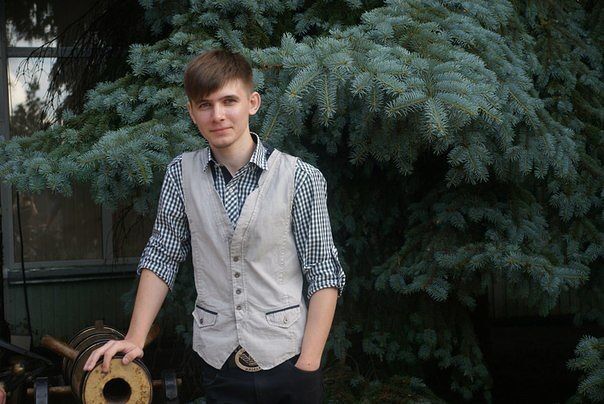  4332846  Leonid, 31 ,    