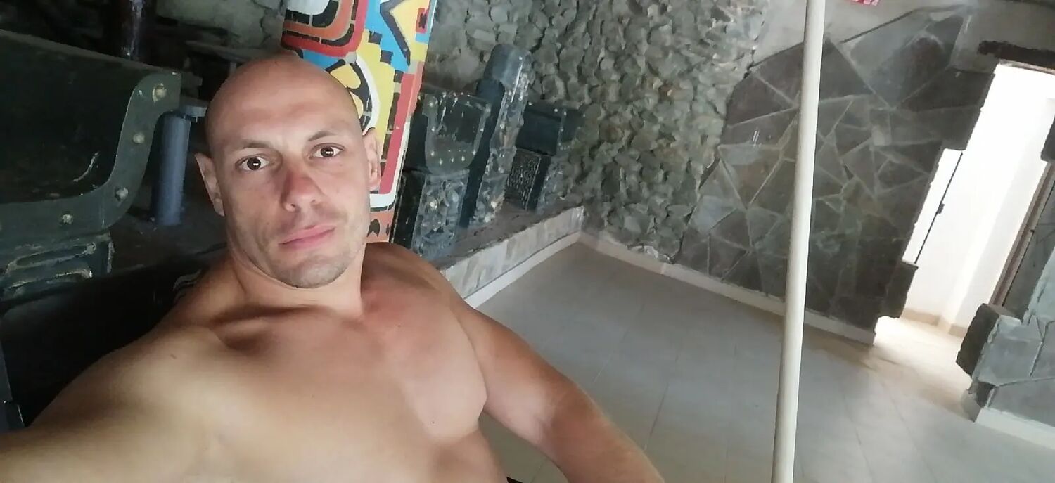 40984446  , 34 ,    -