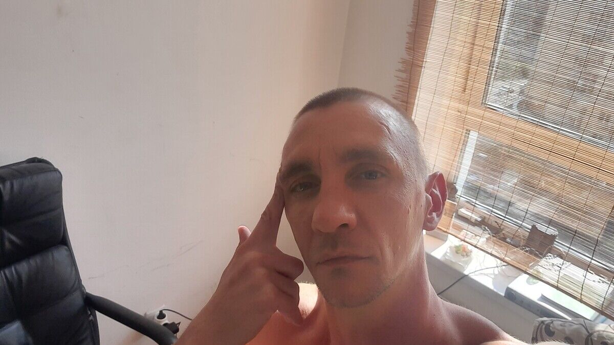  20408176  , 37 ,    