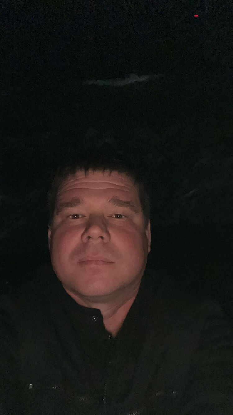  47643136  , 42 ,    