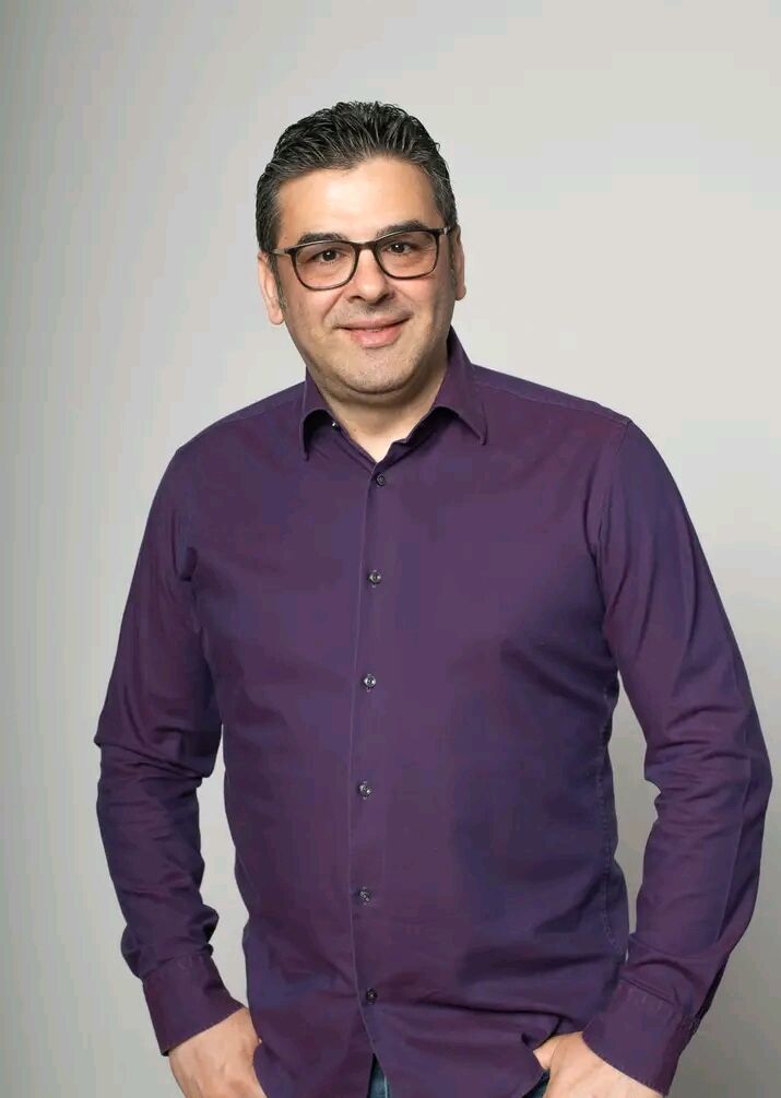  38365136  Freddie, 57 ,    